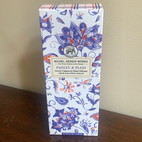 New in Box Michel Design Works Reed Diffuser - Picture 2 of 5